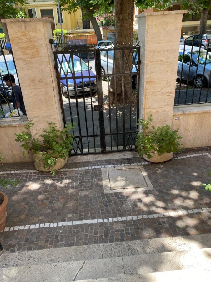 Edo Apartament ليدو دي أوستيا المظهر الخارجي الصورة
